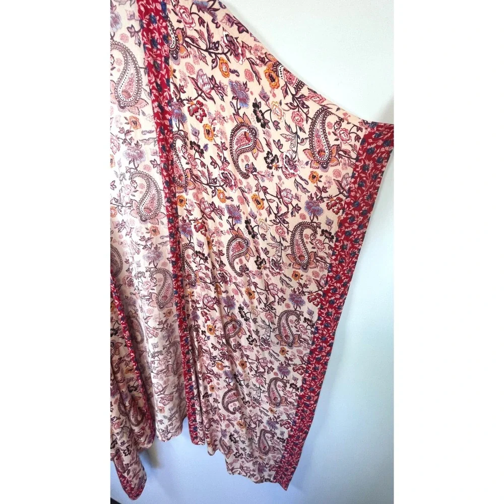 Artesia Paisley Floral Kimono XL/XXL Red Pink Boho Hippie Gypsy Eclectic Artsy